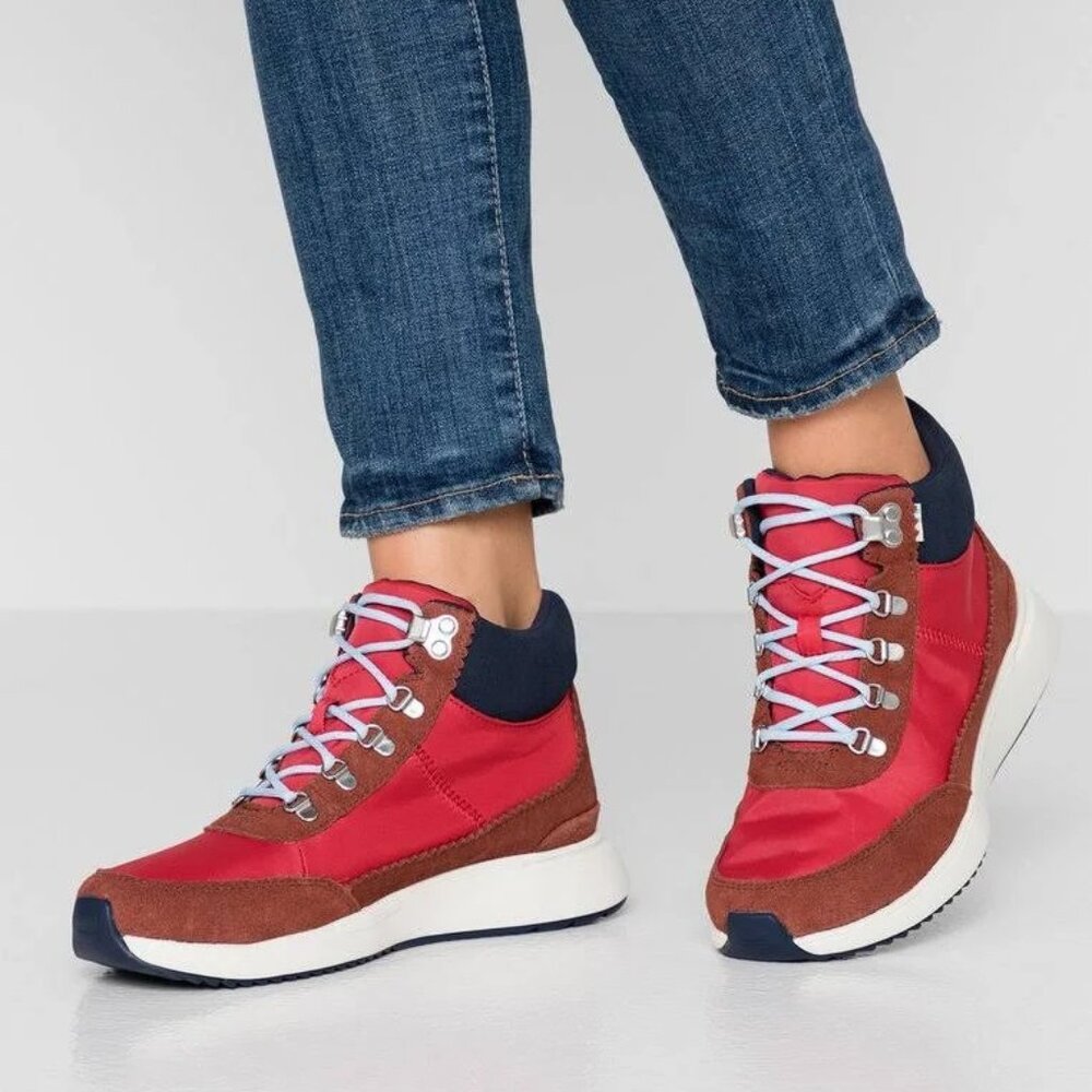 TOMS Waterproof Cascada Canvas Suede Ortho Ankle Sneaker Boot Poinsettia Techy